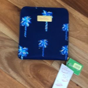 Lilly Pulitzer expandable bag